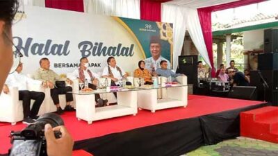 Airlangga Hartarto Resmikan Pembangunan Paving Blok Pelataran Masjid At Taqwa Desa Rowodadi Purworejo