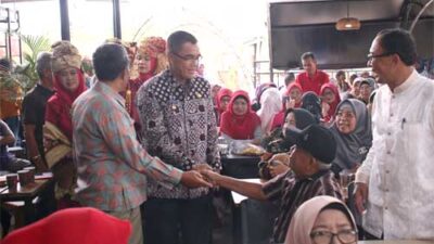 Alumni SMEAN/SMKN 1 Payakumbuh Halal Bi Halal Akbar di Agam Jua Cafe
