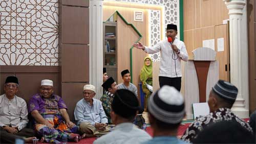 Wagub Sumbar Ingatkan Kaum Ibu Jaga Asupan Gizi dalam Masa Kehamilan 1 Wakil Gubernur saat Safari Ramadan di Mushala Al Muhajirin Komp. Graha Agung Perdana