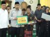 Wakil Gubernur Sumatera Barat, Audy Joinaldy Saat Safari Ramadan Di Masjid Ikhlas Kelurahan Payolansek