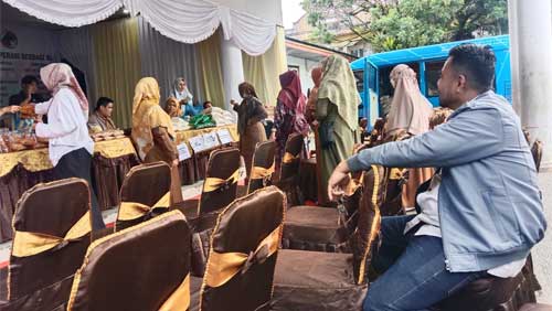 Disperdakop UKM Padang Panjang Gelar Bazar Murah Ramadan di Gedung M Sjafei