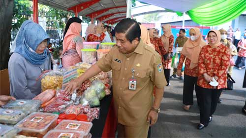 Kemendagri Gelar Bakti Sosial dan Bazar Ramadan 1 Kemendagri menggelar bakti sosial dan bazar Ramadan