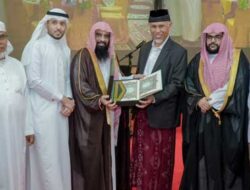 Ribuan Warga Sumbar Buka Puasa Bersama Duta Besar dan Atase Agama Arab Saudi