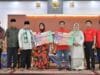 Bupati Agam, H Andri Warman Berikan Bonus untuk Petugas Kebersihan dan Pertamanan DLH