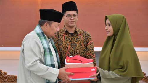 Bupati Agam Berikan Hadiah Khusus kepada Pemenang MTQ