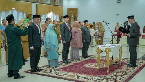 Gubernur Sumbar Lantik Lima Pejabat Eselon II