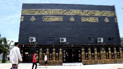 Unik, Masjid Muhammad di Simpang Tugu Nagari Sungai Duo Dibangun Menyerupai Kabah