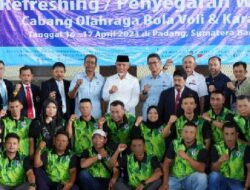 Gubernur Sumbar Buka Penyegaran Wasit Bola Voli dan Karate