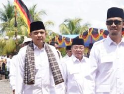 Erman Safar Dampingi Menhan Prabowo Subianto Hadiri Prosesi Malewakan Gala Datuak Rajo Basa