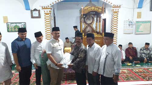 Kapolres Nurhadiansyah Ikut Safari Ramadan di Masjid Syuhada Sungai Rumbai 1 Kapolres Nurhadiansyah Safari Ramadan bersama Pemkab Dharmasraya di Masjid Syuhada