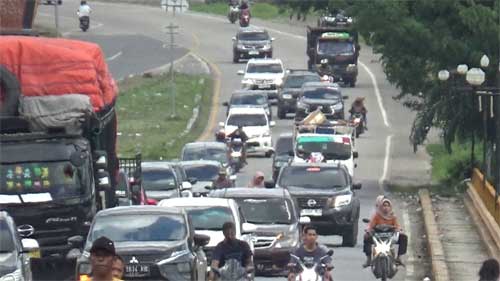 Puluhan Kendaraan Rombongan Perantau Minang yang Mudik Sudah Sampai di Dharmasraya