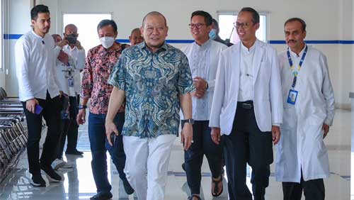 Ketua DPD RI, AA LaNyalla Mahmud Mattalitti mendatangi Rumah Sakit Universitas Airlangga