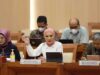 Direktur Utama PT Pertamina (Persero), Nicke Widyawati memberikan pemaparan dalam Rapat Kerja Komisi VII di Ruang Rapat Komisi VII DPR RI