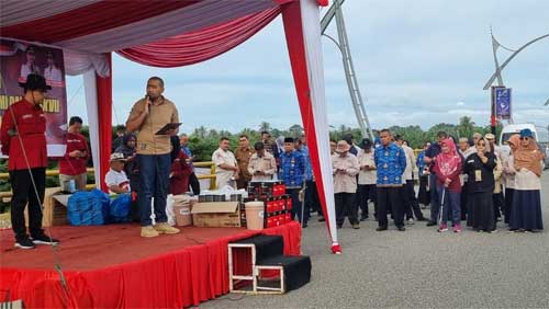 Sambut Libur Lebaran, Pemprov Canangkan Gerakan Sumbar Bersih 1 Wagub Audy Joinaldy saat pencanangan Gerakan Sumbar Bersih