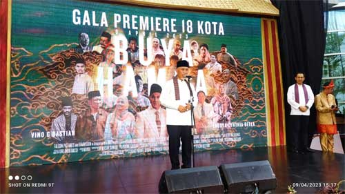 Gubernur Bersama Perantau Minang Hadiri Pemutaran Gala Premiere Film Buya Hamka 1 Gubernur Sumbar, Mahyeldi Bersama Perantau Minang Hadiri Pemutaran Gala Premiere Film Buya Hamka