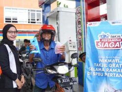 Pertamina Patra Niaga Jawa Bagian Tengah Bagikan 13.630 Paket Takjil di 227 SPBU