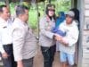 Kapolres Payakumbuh, AKBP Wahyuni Sri Lestari bersama Wakapolres Kompol Russirwan dan beberapa pejabat utama lainnya, kembali mengirimkan bantuan sosial (bansos)