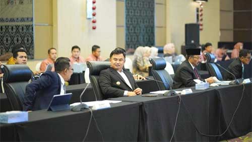 Bupati Dharmasraya, Sutan Riska Tuanku Kerajaan menghadiri Rapat Umum Pemegang Saham (RUPS) Bank Nagari Tahun Buku 2022