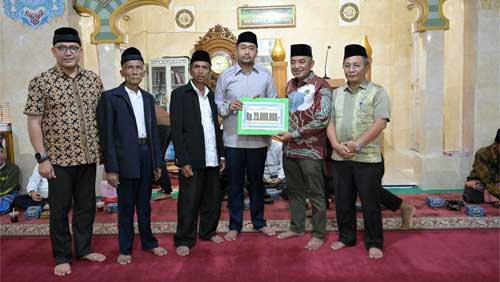 Wagub Sumbar, Audy Joinaldy saat Safari Ramadan di Masjid Taqwa Koto Tuo Salimpaung