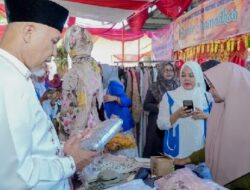 Mahyeldi Buka Bazar Ramadhan Di Kantor Gubernur Sumbar