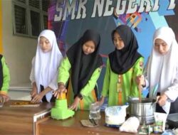 Siswi SMKN 1 Keluang di Muba Olah Buah Kelapa Sawit Jadi Selai dan Dodol