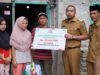 Wagub Sumbar, Audy Joinaldy Serahkan Bantuan Bedah Rumah Warga Sungai Durian