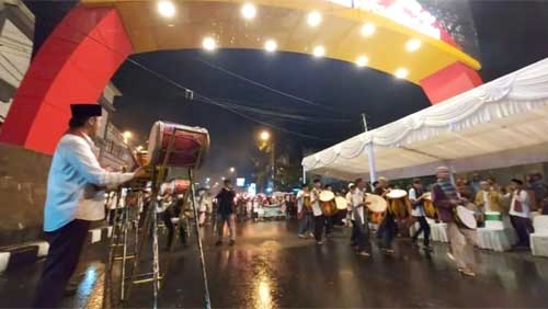 Pemko Kota Bukittinggi Gelar Pawai Obor