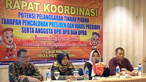 Bawaslu Pessel Optimalkan Pengawasan Pencalonan Anggota DPRD 1 Rapat Koordinasi Potensi Pelanggaran Tindak Pidana Tahapan Pencalonan Presiden dan Wakil Presiden serta Anggota DPR, DPD dan DPRD kabupaten/kota