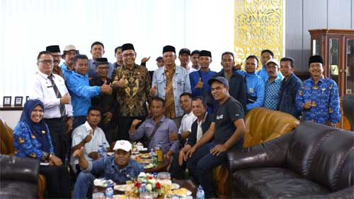 Bupati Solok Silaturahmi dengan Wali Nagari Alahan Panjang dan Rombongan