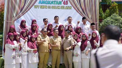 Bupati Solsel Hadiri Perpisahan di SMPN 3
