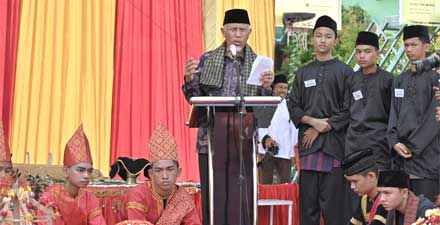 Gubernur Mahyeldi hadiri acara "Panen Karya" yang digelar SMAN 10 Padang