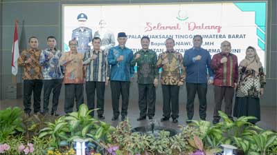 Gubernur Sumbar Sambut Kajati Baru, Asnawi