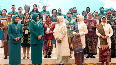 Ibu Negara Hadiri HKG PKK ke-51