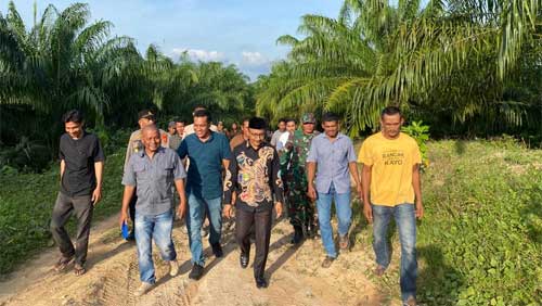 Senator Haji Uma Kunjungi Lokasi Kemunculan Harimau di Aceh Timur 1 Senator Haji Uma Kunjungi Lokasi Kemunculan Harimau di Aceh Timur