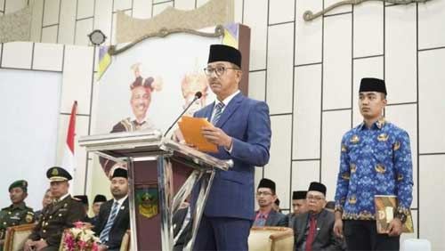 Hari Otonomi Daerah, Pemkab Solsel Diminta Gali Potensi Daerah dan Gunakan Produk Dalam Negeri 1 Pemerintah Kabupaten Solok Selatan peringati Hari Otonomi Daerah. Peringatan ke-27