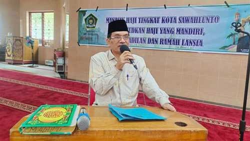 Kepala Kantor Wilayah Kementerian Agama Provinsi Sumatera Barat, H. Helmi