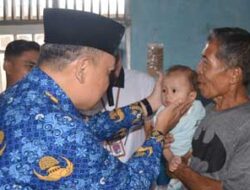 Irwan Fikri Kunjungi Anak Stunting di Siguhung