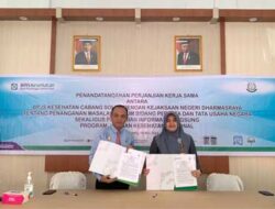 Kejari Dharmasraya Tandatangani MoU dengan BPJS Kesehatan