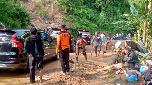 Longsor di Dusun Sungai Cacang, Desa Silungkang Oso