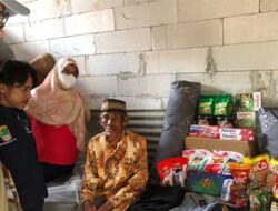 Kemensos Beri Bantuan Kewirausahaan untuk Keluarga Lansia di Karawang