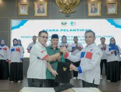 Gubernur Mahyeldi Hadiri Pengukuhan Pengurus FYBI Sumbar dan Kab/Kota