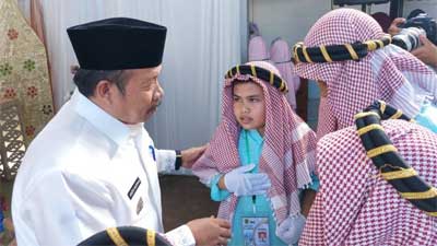 Bupati Agam Hadiri Perayaan Khatam Alquran MDTA Baiturahmah Tanah Bato Kambing VII