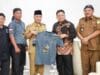 Pj Bupati Muba Dapat Kaos Republik Ngapak