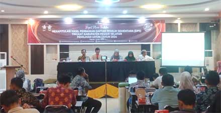 Komisi Pemilihan Umum (KPU) Kabupaten Pesisir Selatan (Pessel), Sumatera Barat (Sumbar) menggelar Rapat Pleno Terbuka Rekapitulasi Daftar Pemilih Hasil Perbaikan Daftar Pemilih Sementara (DPS) dan penetapan DPSHP Pemilu 2024