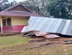 Ruang Kelas SDN 26 Lembah Melintang Rusak Diterjang Angin Kencang 14 Ruang Kelas SDN 26 Lembah Melintang Rusak Diterjang Angin Kencang