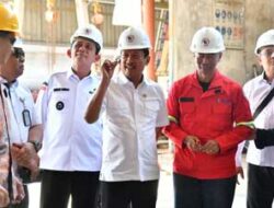 Menteri KKP Tinjau Pembuatan 2 Kapal Pengawas Perikanan di Tanjung Uncang Batam