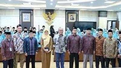 Santri dan Guru SD Al-Huffazh Payakumbuh Berkunjung ke DPRD Sumbar
