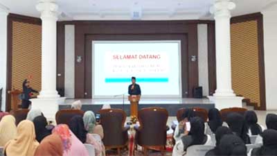 Wako Bukittinggi Jadi Pemateri Sekolah Keluarga Lanjutan 2023