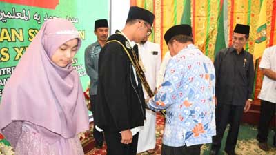 Bupati Agam Hadiri Syukuran Wisuda Tahfiz 3 Ponpes di Kamang, Tujuh Diantaranya Wisuda 30 Juz 1 Bupati Agam Hadiri Syukuran Wisuda Tahfiz 3 Ponpes di Kamang