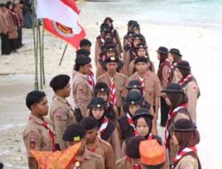 Ukm Pramuka Undhari Lantik Anggota Angkatan Ke-9 Di Pulau Pamutusan, Pessel